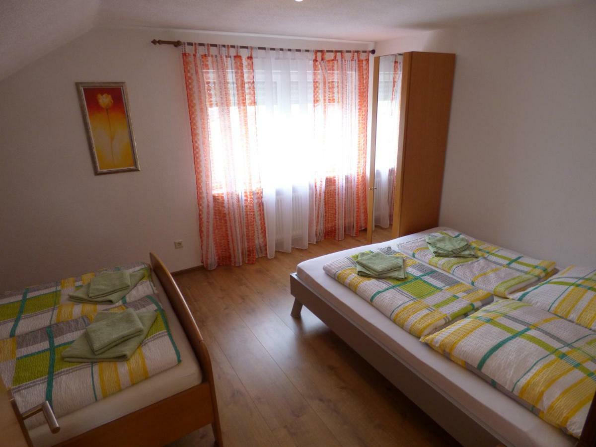 Appartment Am Waldmattensee Kippenheimweiler Luaran gambar